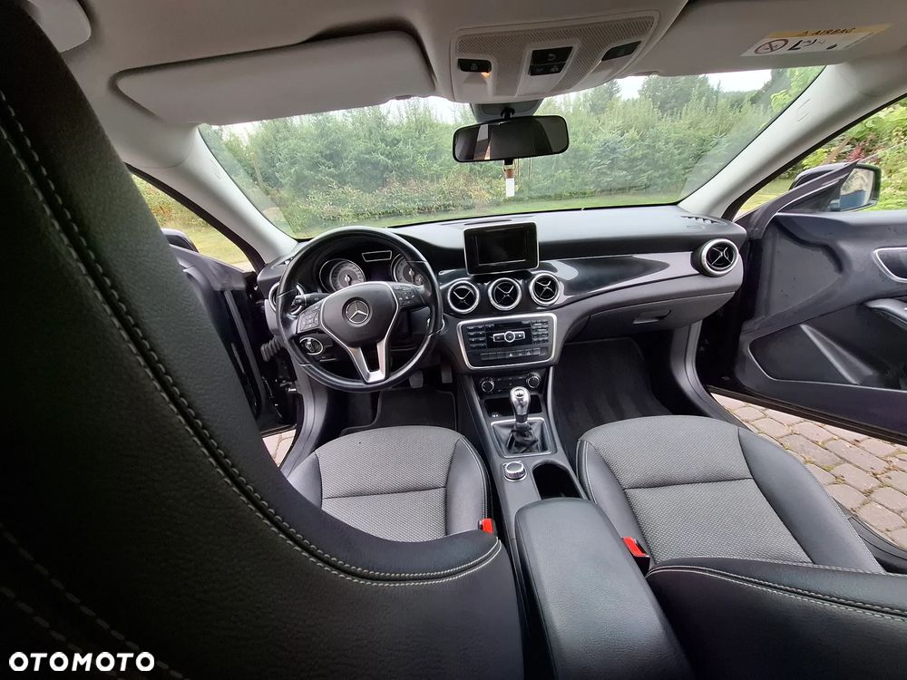 Mercedes-Benz CLA - 26