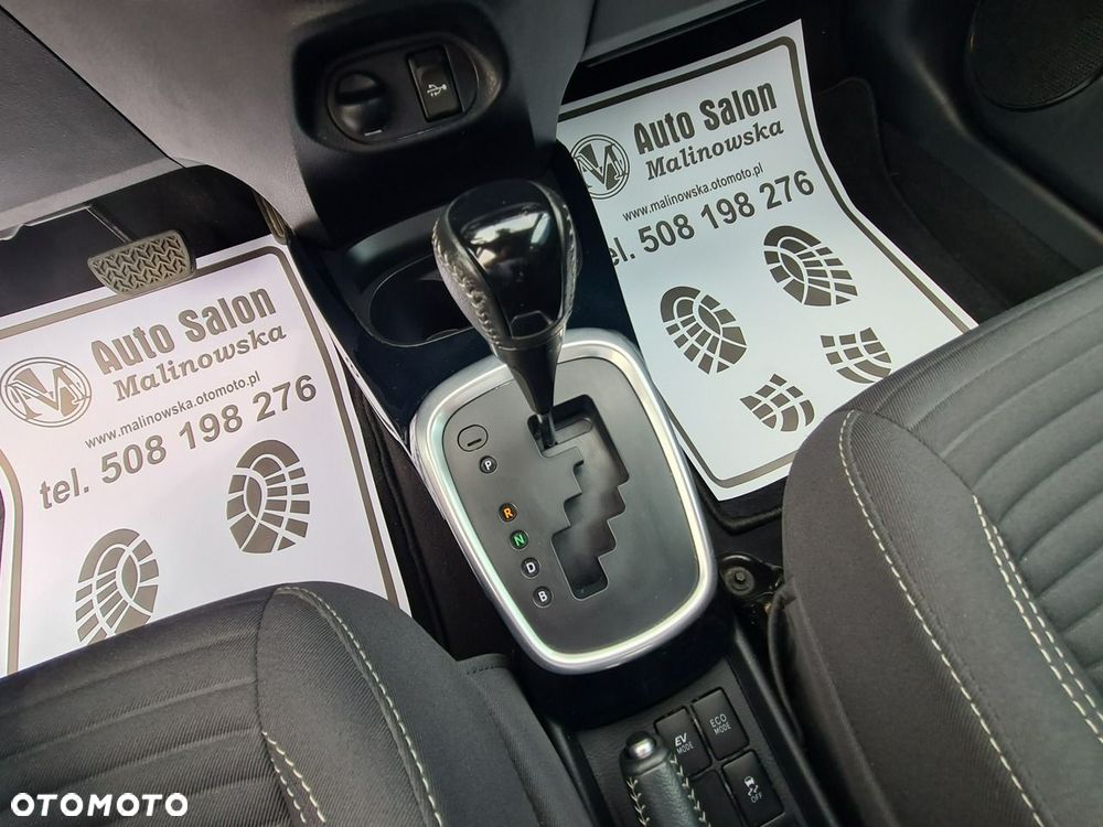 Toyota Yaris Hybrid 100 Premium - 26