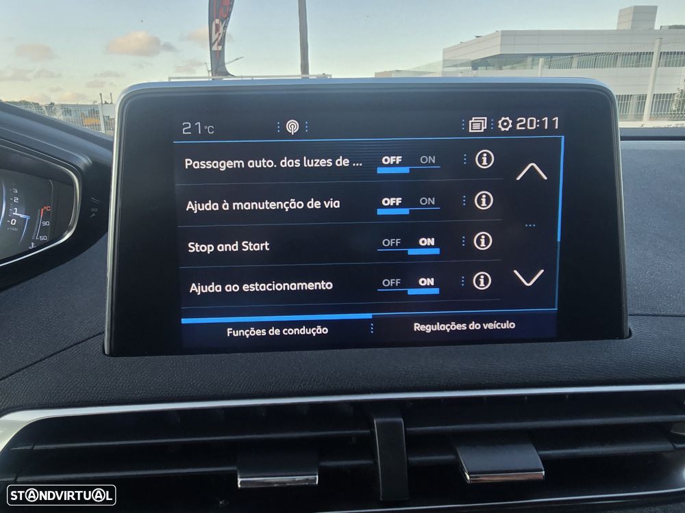 Peugeot 5008 1.5 BlueHDi Allure EAT8 - 28