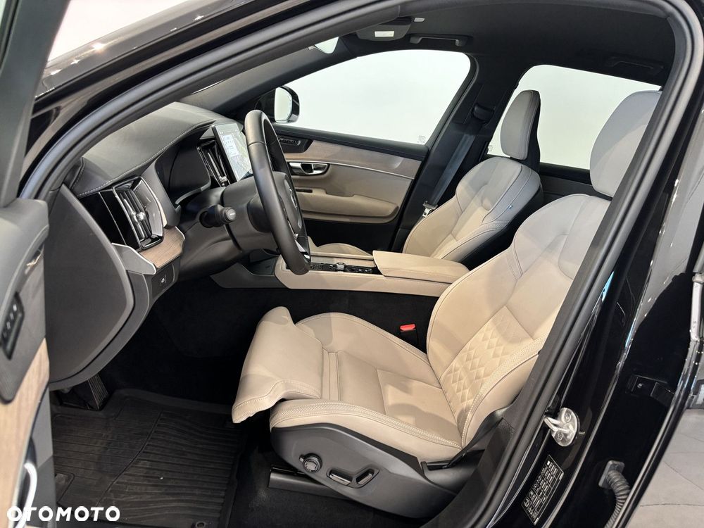 Volvo XC 90 - 24