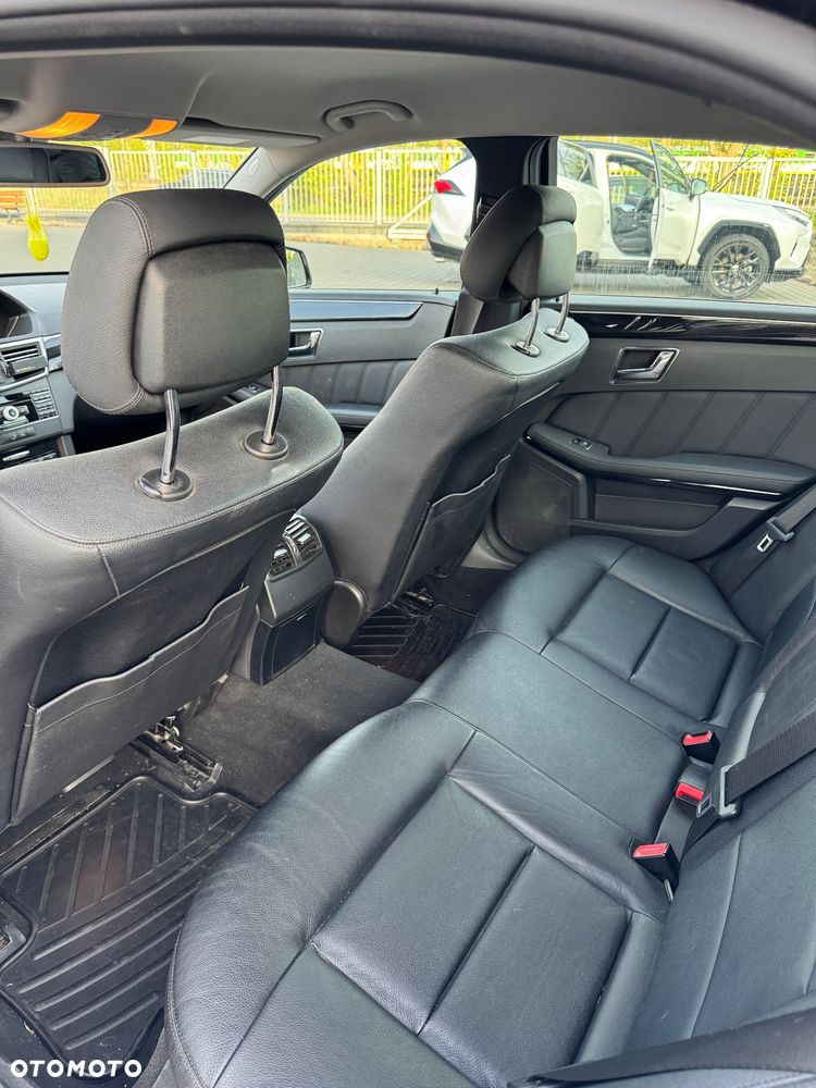 Mercedes-Benz Klasa E 350 CDI 4-Matic - 24