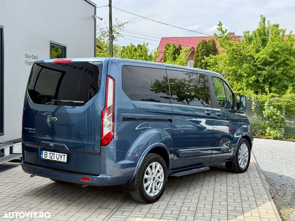 Ford Tourneo Custom - 4