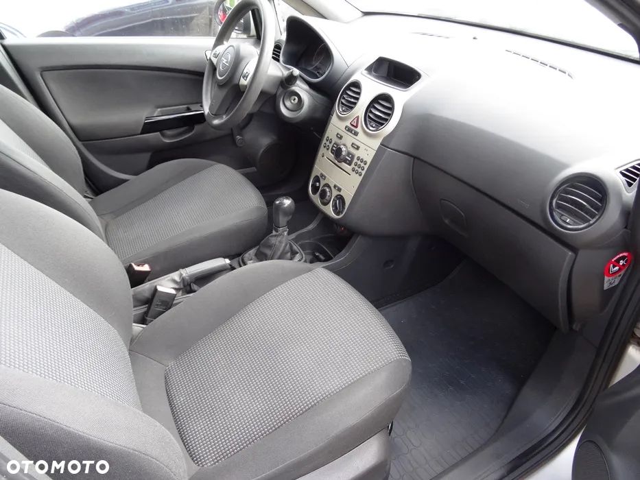 Opel Corsa 1.2 16V Enjoy - 10