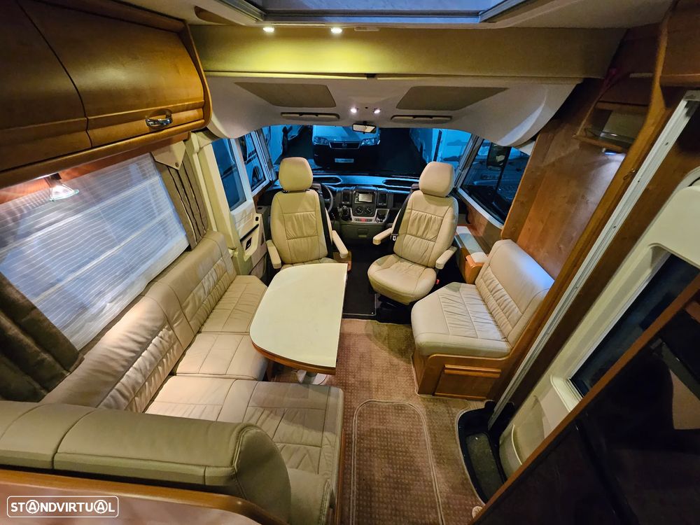 Rapido Le Randonneur 9083DF CHASSI AL-KO CAMA TRANSVERSAL + BASCULANTE - 23