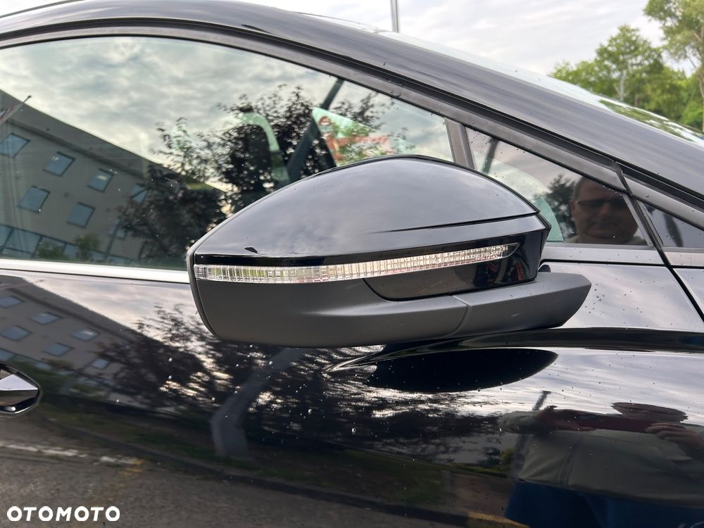 Audi Q4 e-tron 35 52kWh S Line - 5