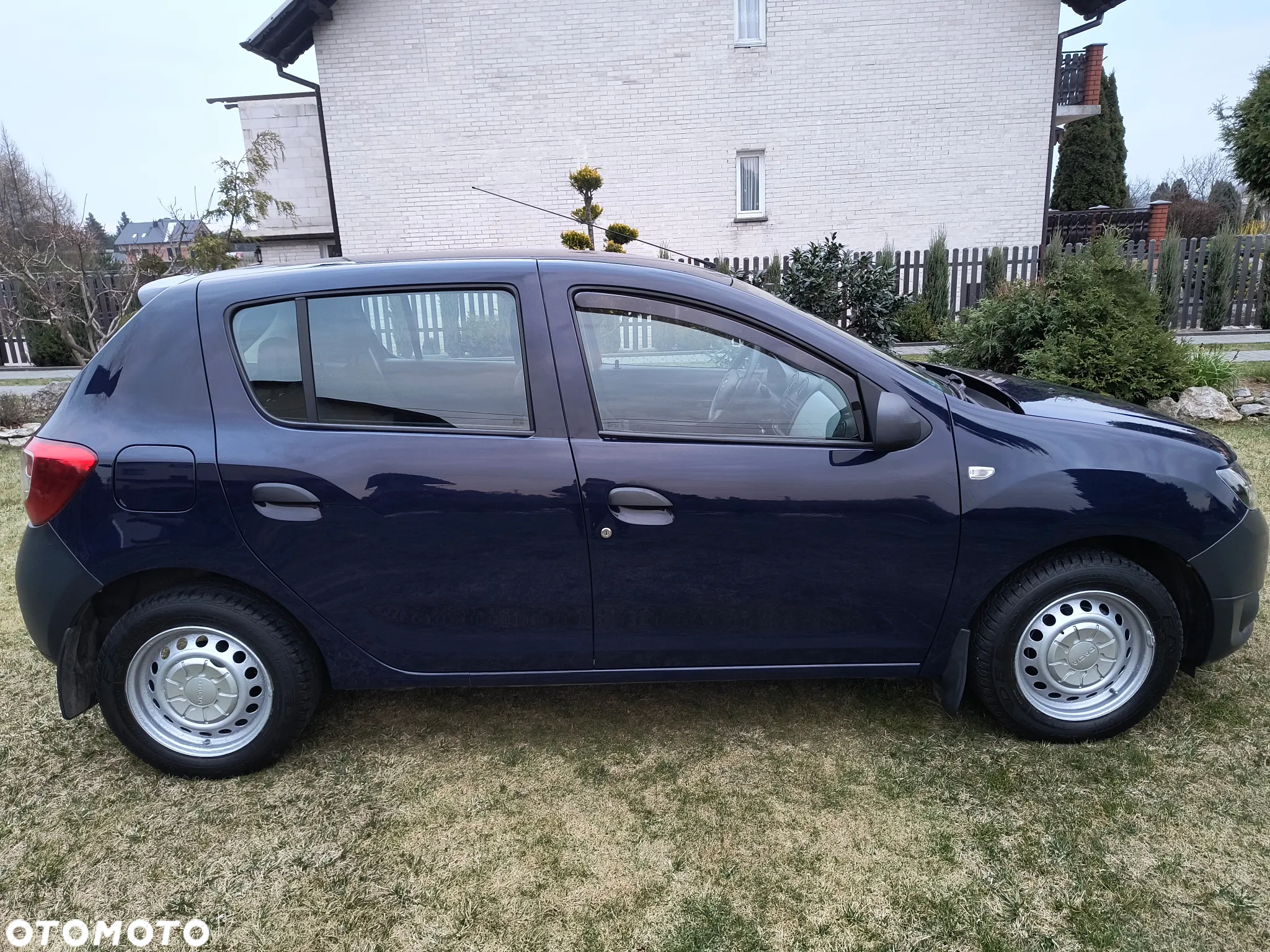 Dacia Sandero - 8