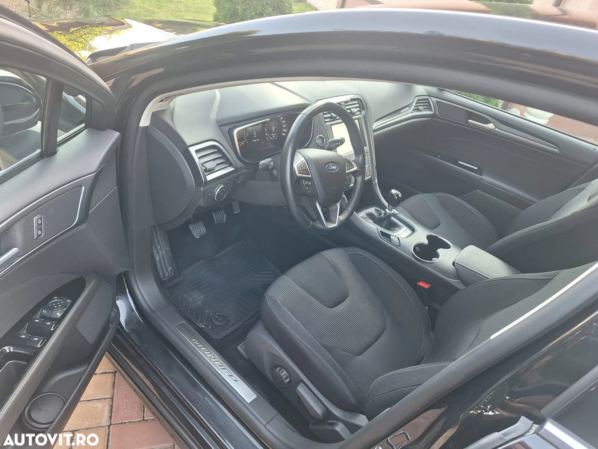 Ford Mondeo 2.0 TDCi Titanium - 13