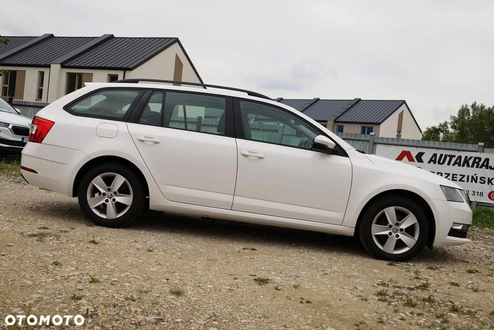 Skoda Octavia 2.0 TDI Ambition DSG - 10