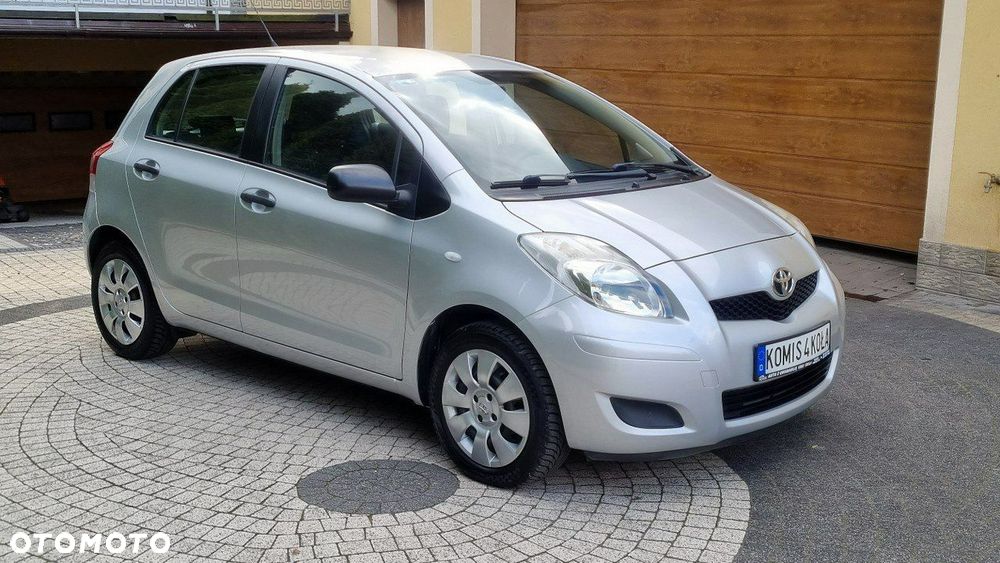 Toyota Yaris - 2
