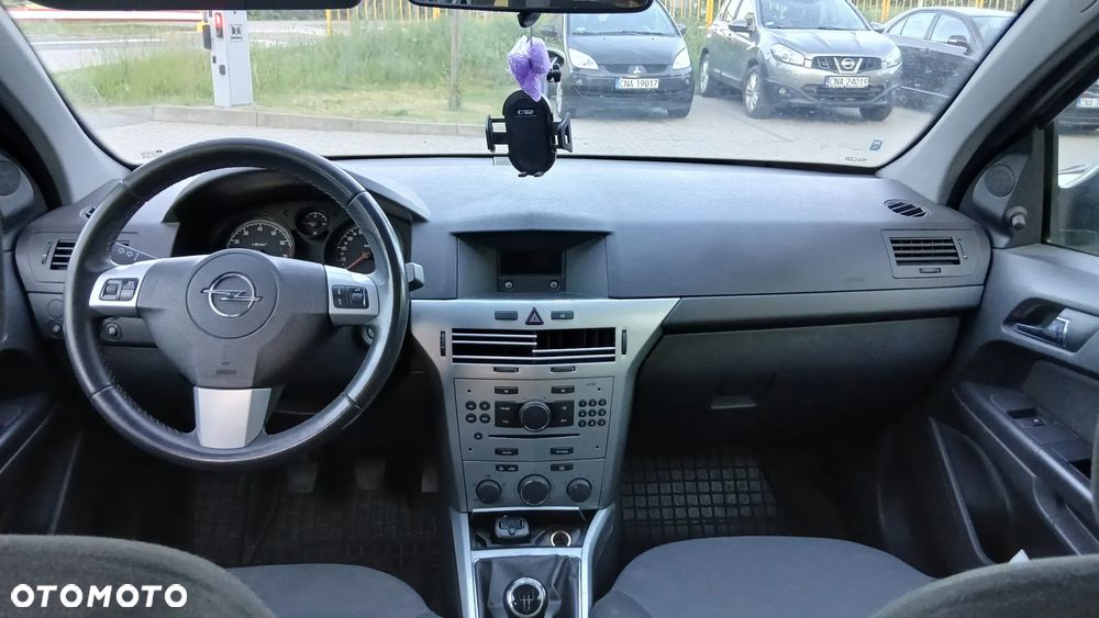 Opel Astra 1.4 - 8