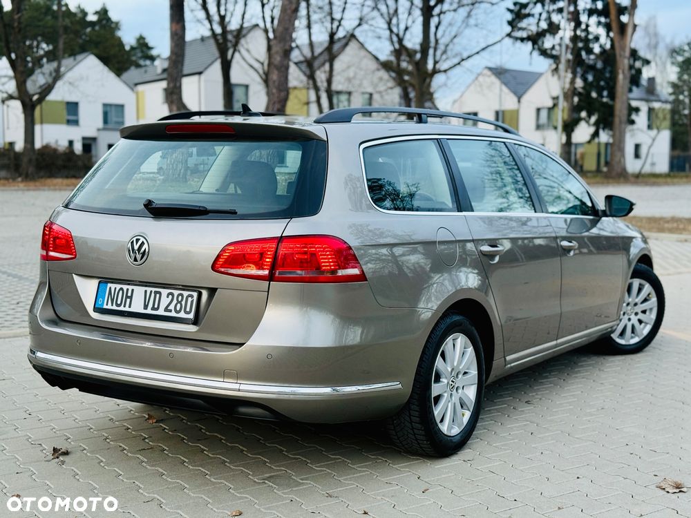 Volkswagen Passat Variant 2.0 TDI DSG BlueMotion Technology Highline - 3
