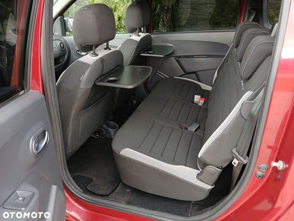 Dacia Lodgy 1.6 SCe Stepway S&S - 11