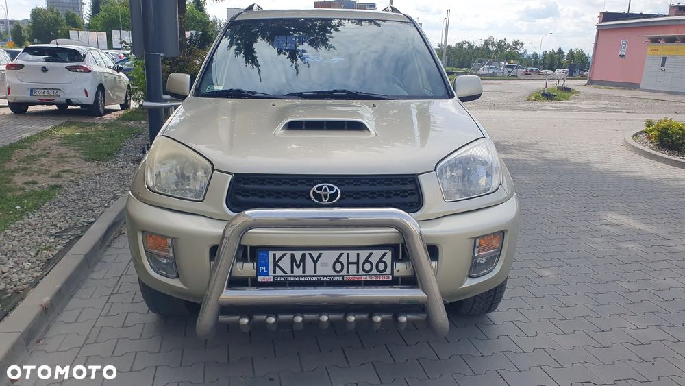 Toyota RAV4 D-4D 4x4 - 10