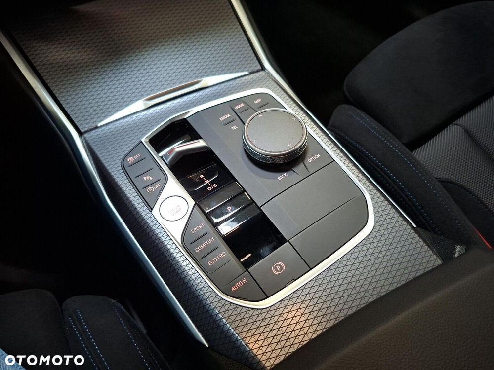 BMW Seria 3 - 16