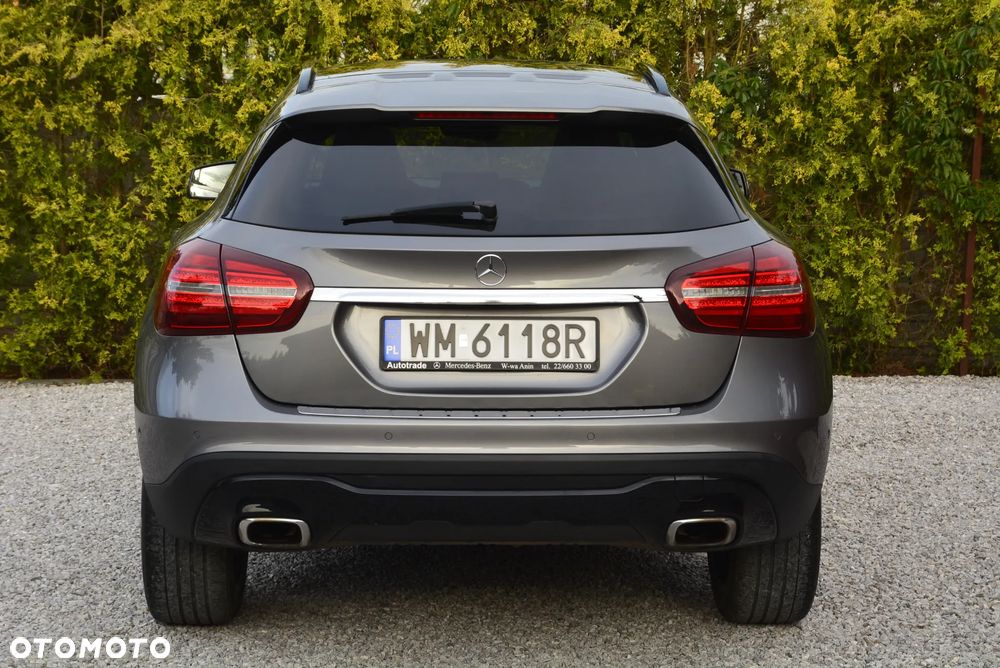 Mercedes-Benz GLA 200 7G-DCT AMG Line - 18