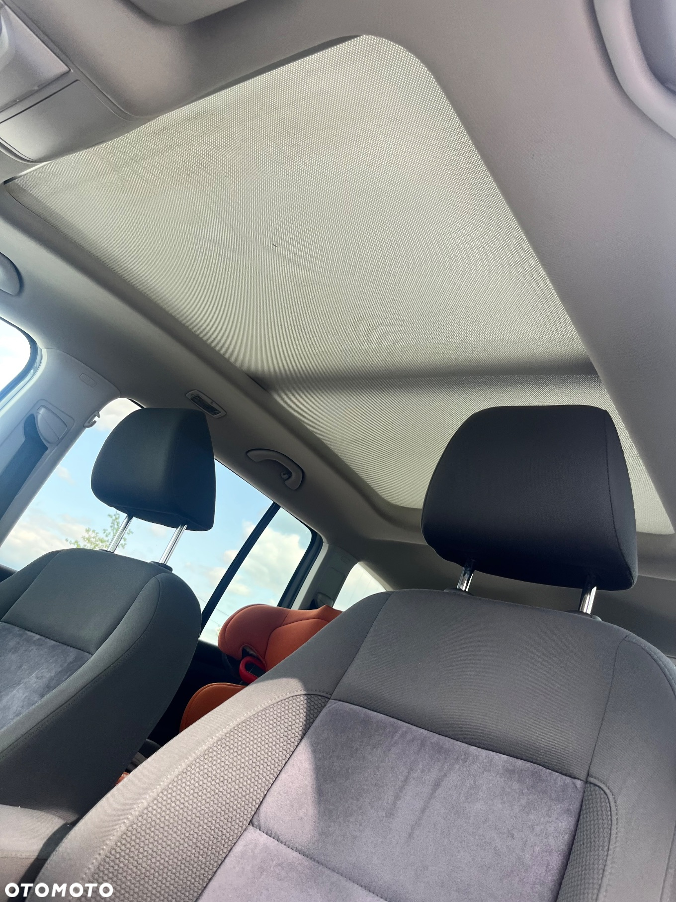 Volkswagen Touran 2.0 TDI DPF Highline - 31