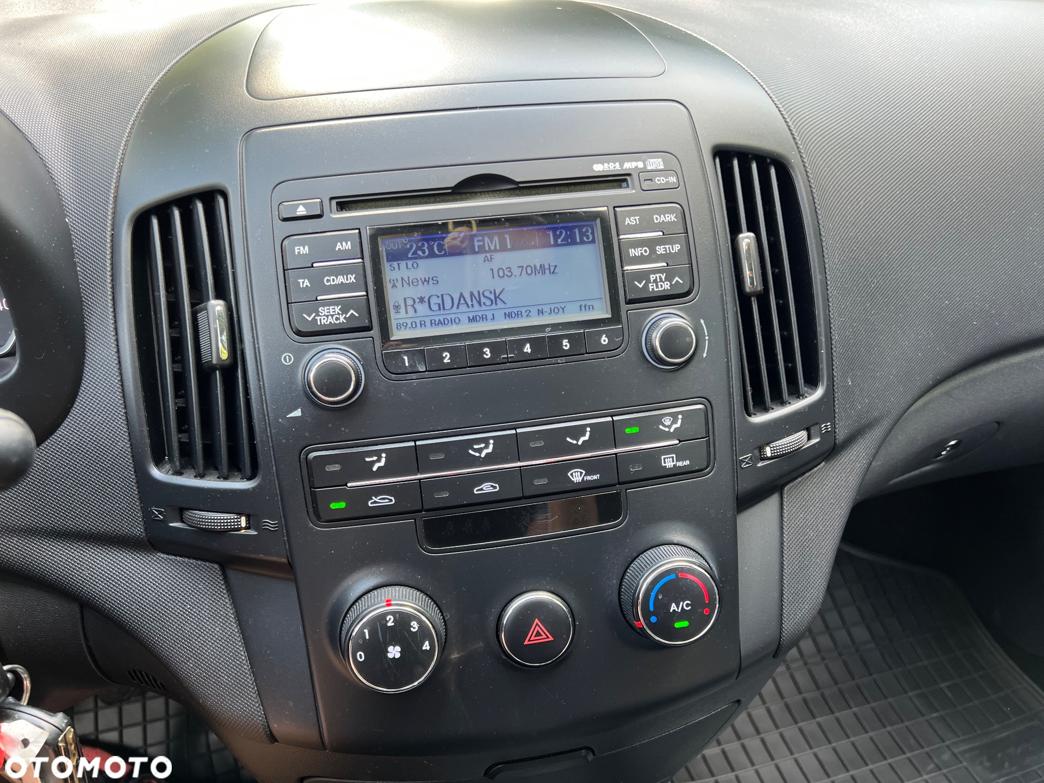 Hyundai i30 i30cw 1.4 blue Comfort - 17