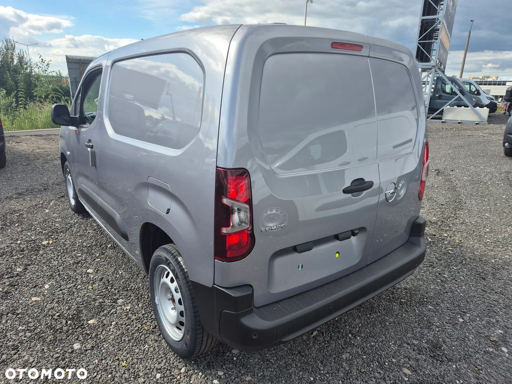 Opel Combo Cargo FURGON 3miejscowy L1 1.5 Diesel 130KM 2025 - 7
