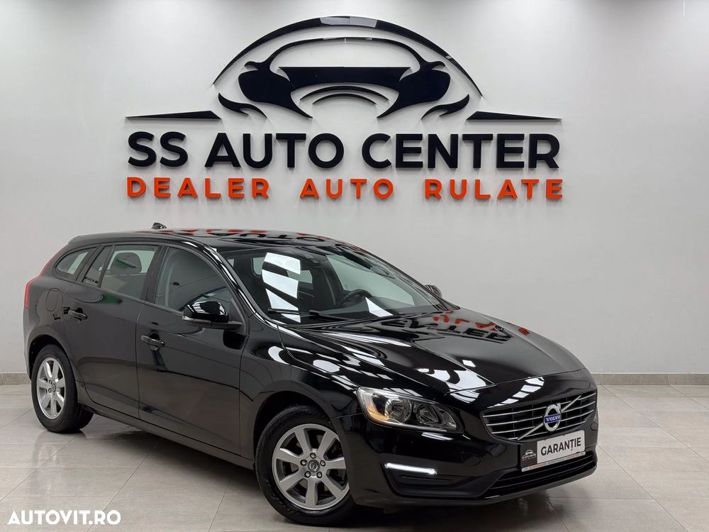 Volvo V60 D2 ECO Start-Stop Momentum - 1