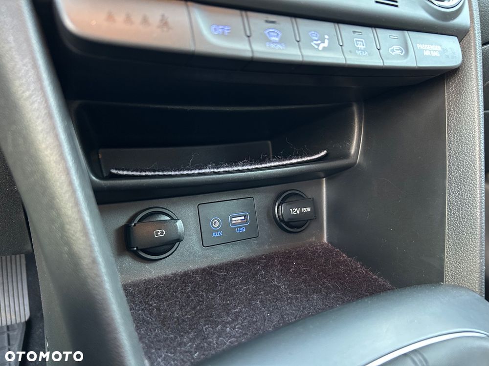 Hyundai Kona - 31