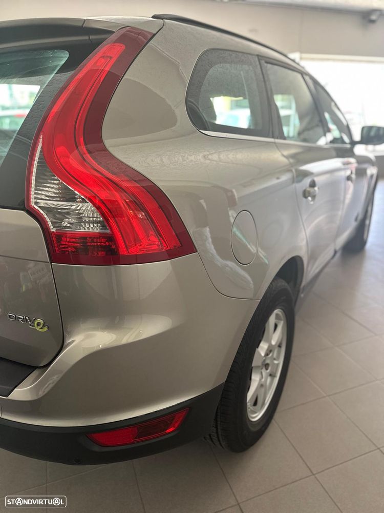 Volvo XC 60 2.0 D3 Drive Start/Stop - 22