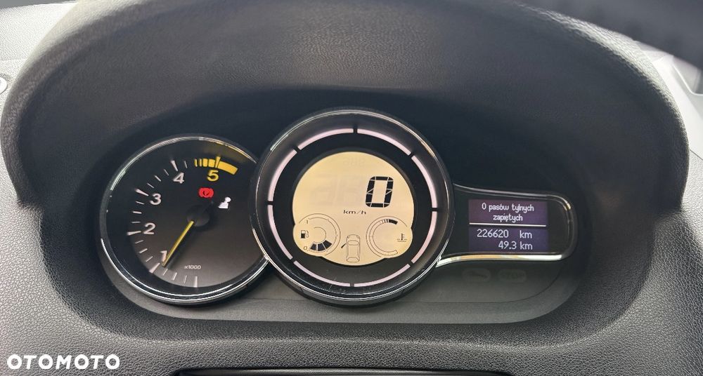 Renault Megane 2.0 dCi Dynamique - 9