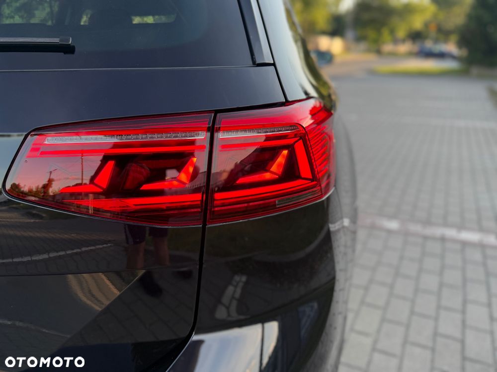 Volkswagen Passat - 34