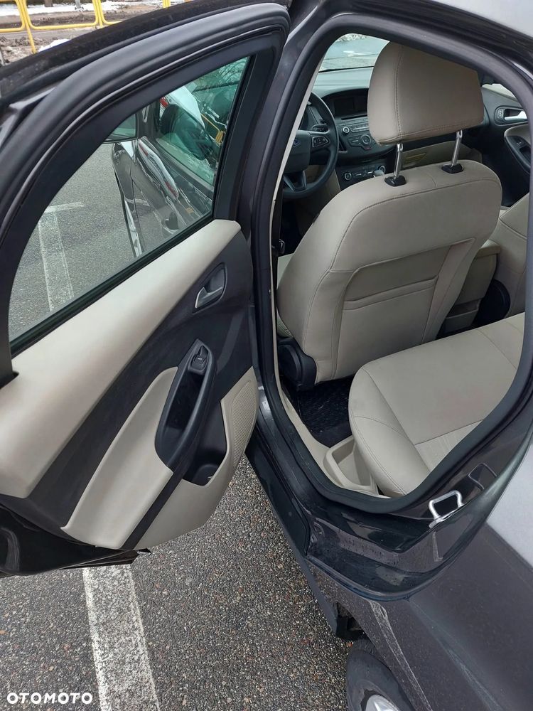 Ford Focus - 7