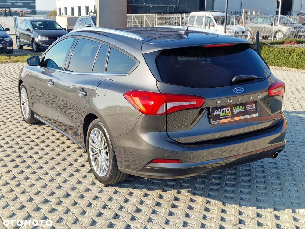 Ford Focus SW - 35
