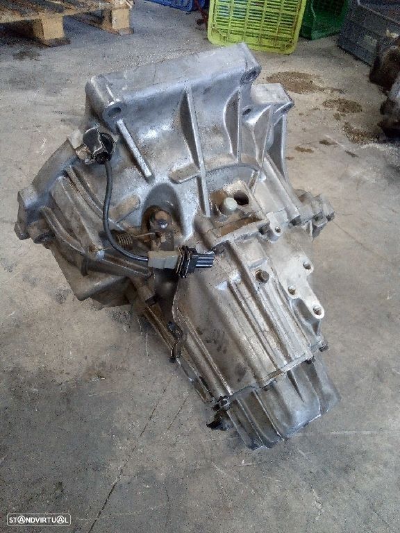 CAIXA VELOCIDADES KIA RIO BREAK FAMILIAR 2001 - 3