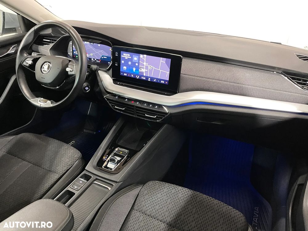 Skoda Octavia 2.0 TDI DSG Style - 9