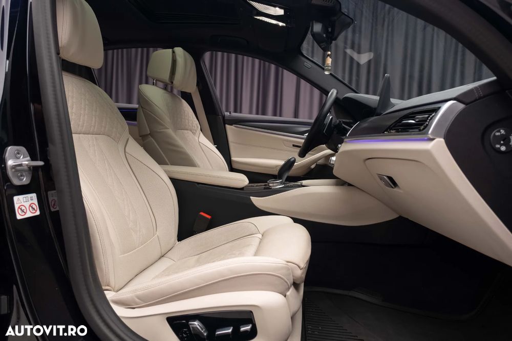 BMW Seria 5 545e xDrive Aut. M Sport Edition - 38