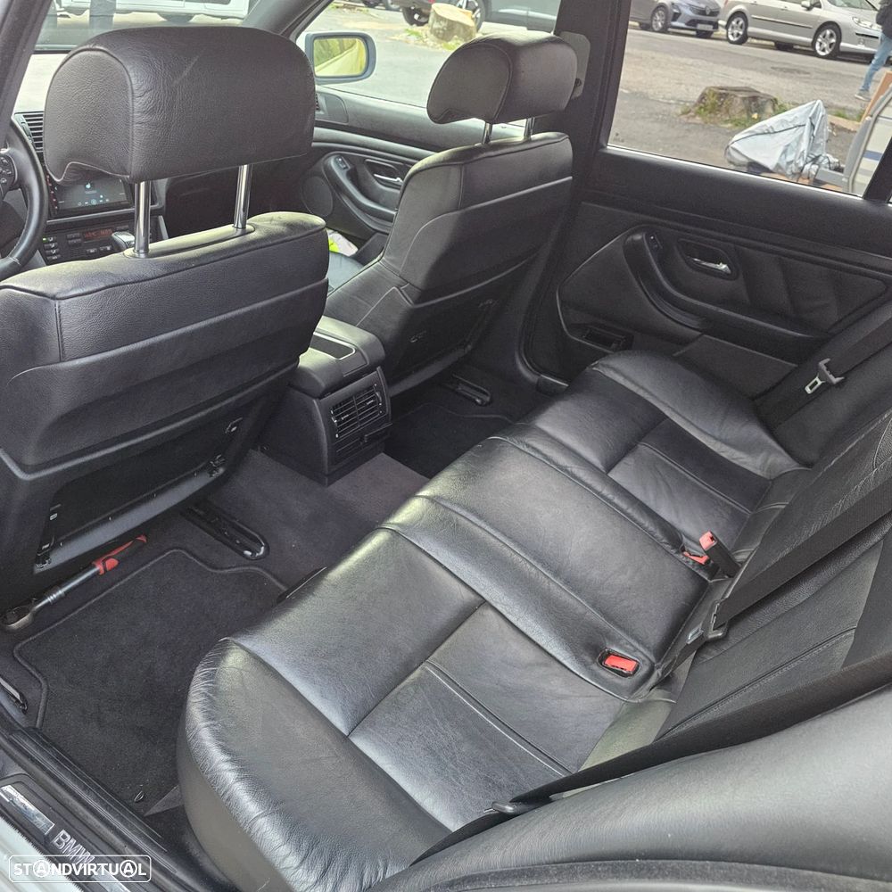 BMW 530 dA Touring - 37