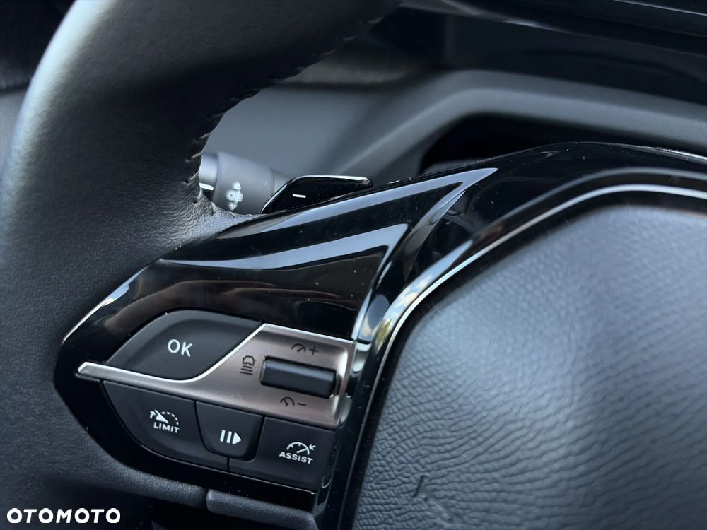 Peugeot 408 1.2 PureTech Allure Pack S&S EAT8 - 33