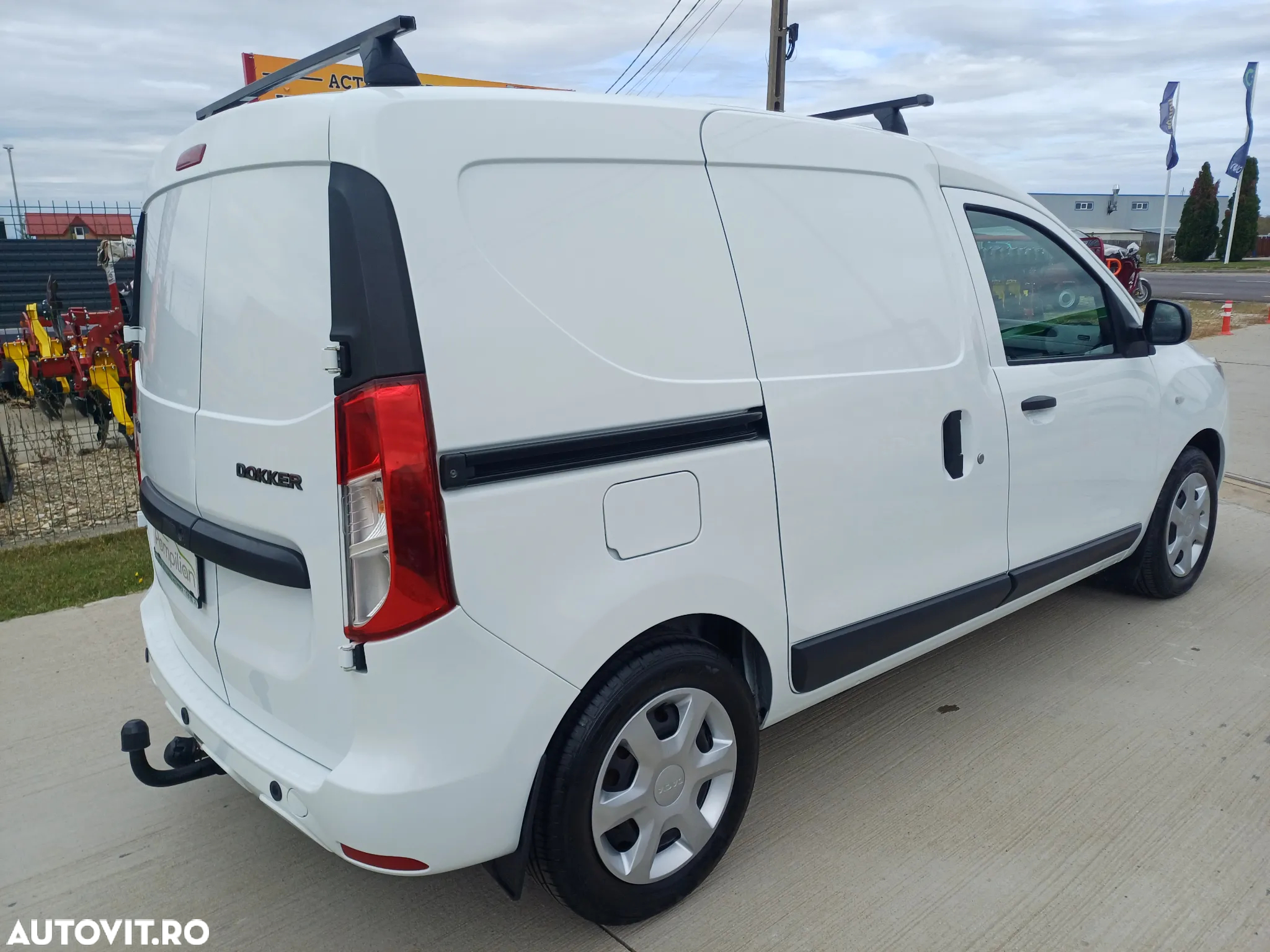 Dacia Dokker 1.5 Blue dCi Laureate - 4