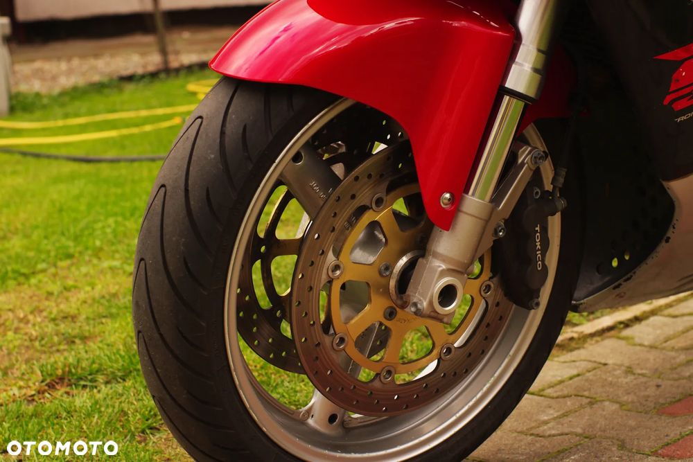 Suzuki GSX-R - 19