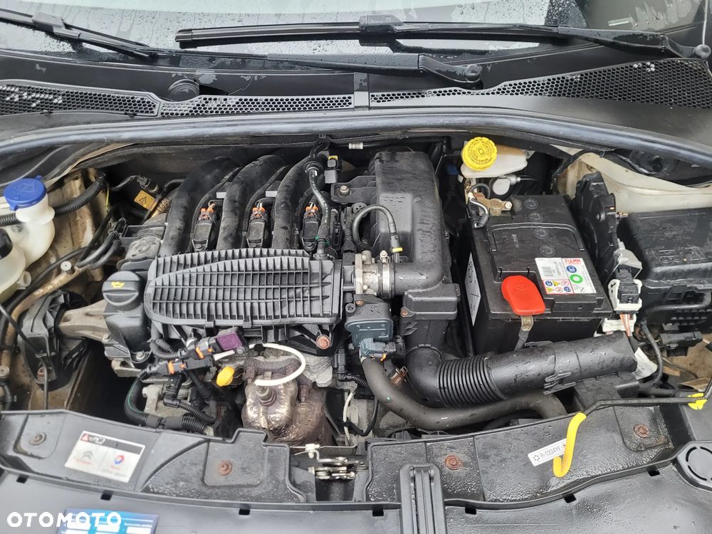 Citroën C3 Pure Tech 82 SHINE - 12