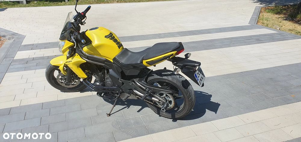 Kawasaki ER - 2