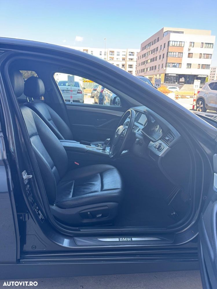 BMW Seria 5 518d Aut. Luxury Line - 12