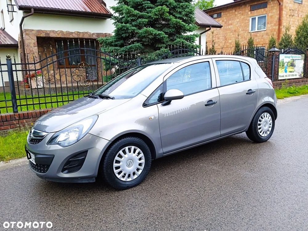 Opel Corsa 1.2 16V Cosmo - 3
