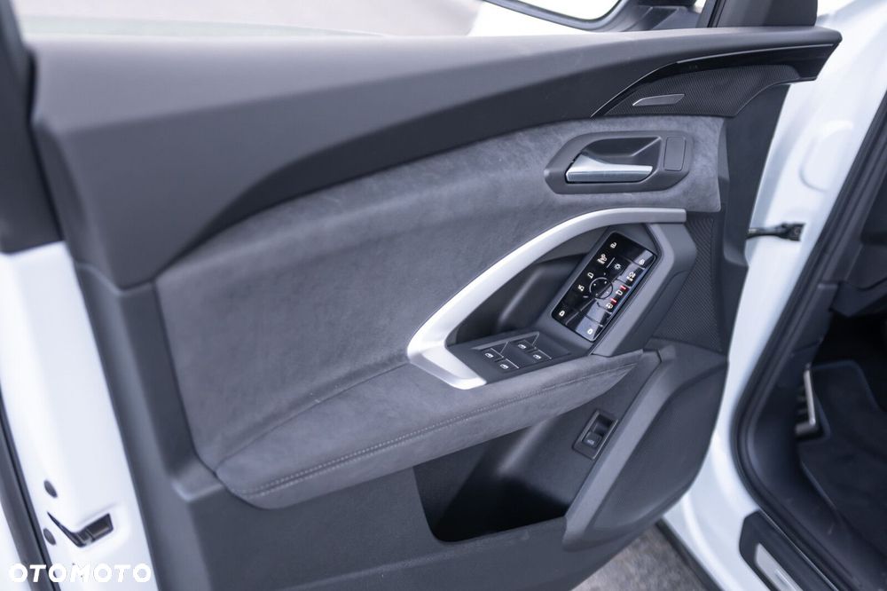 Audi Q5 Sportback - 18