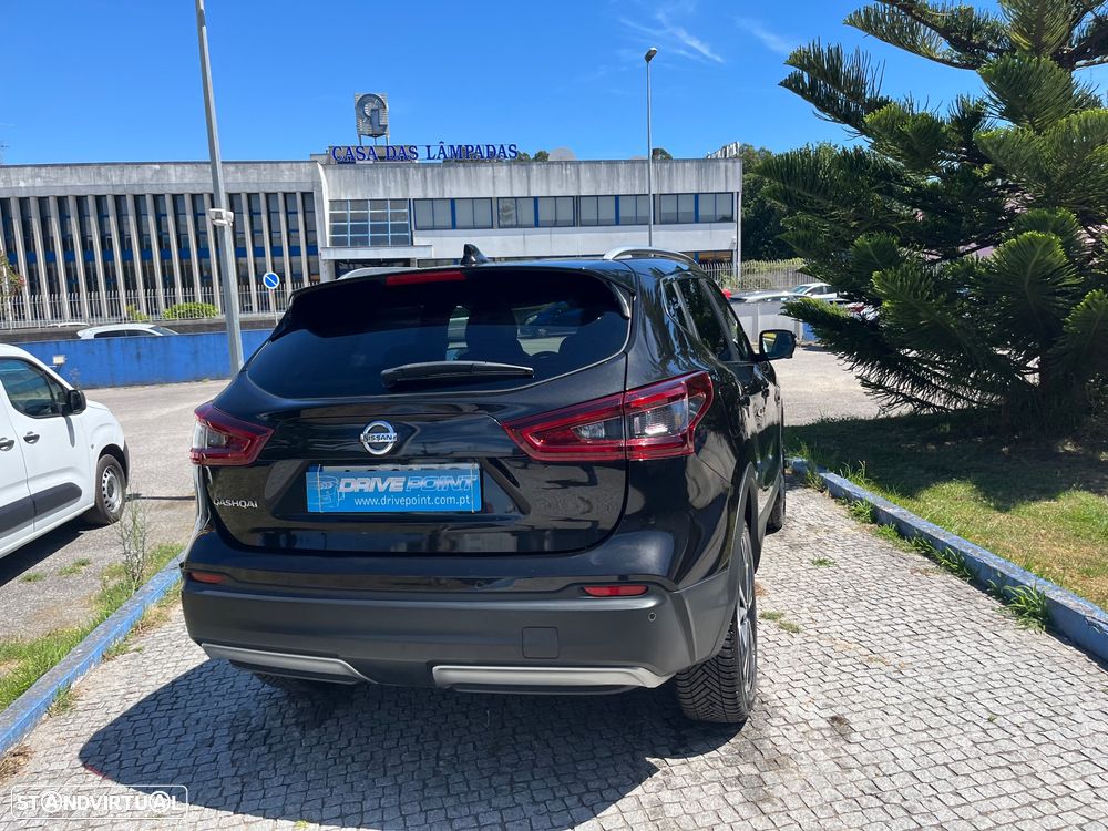 Nissan Qashqai 1.3 DIG-T N-Connecta J18 - 11