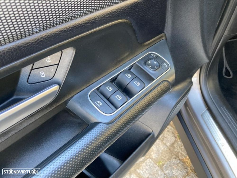 Mercedes-Benz GLB 220 d 8G-DCT Progressive - 29