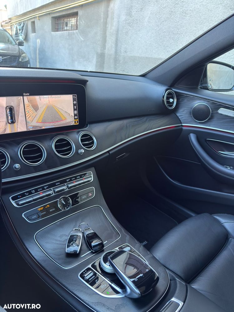 Mercedes-Benz E - 14