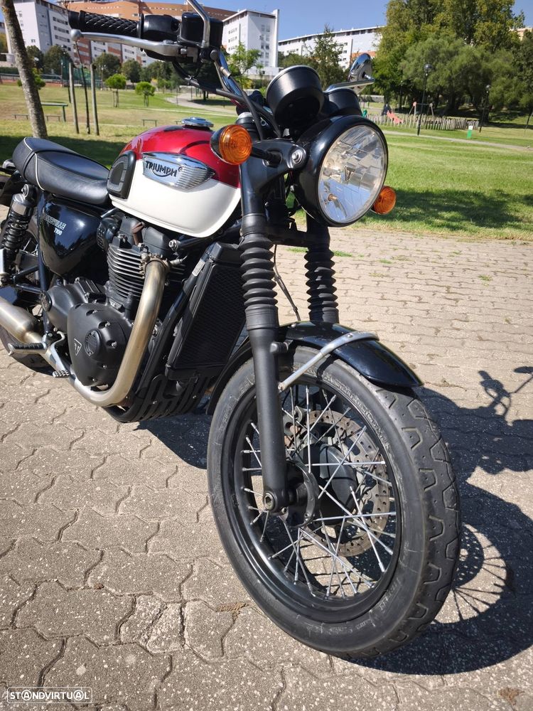 Triumph Bonneville T 100 - 13