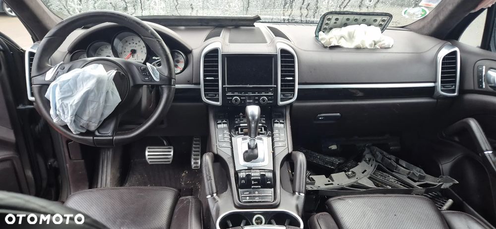 Porsche Cayenne GTS - 20