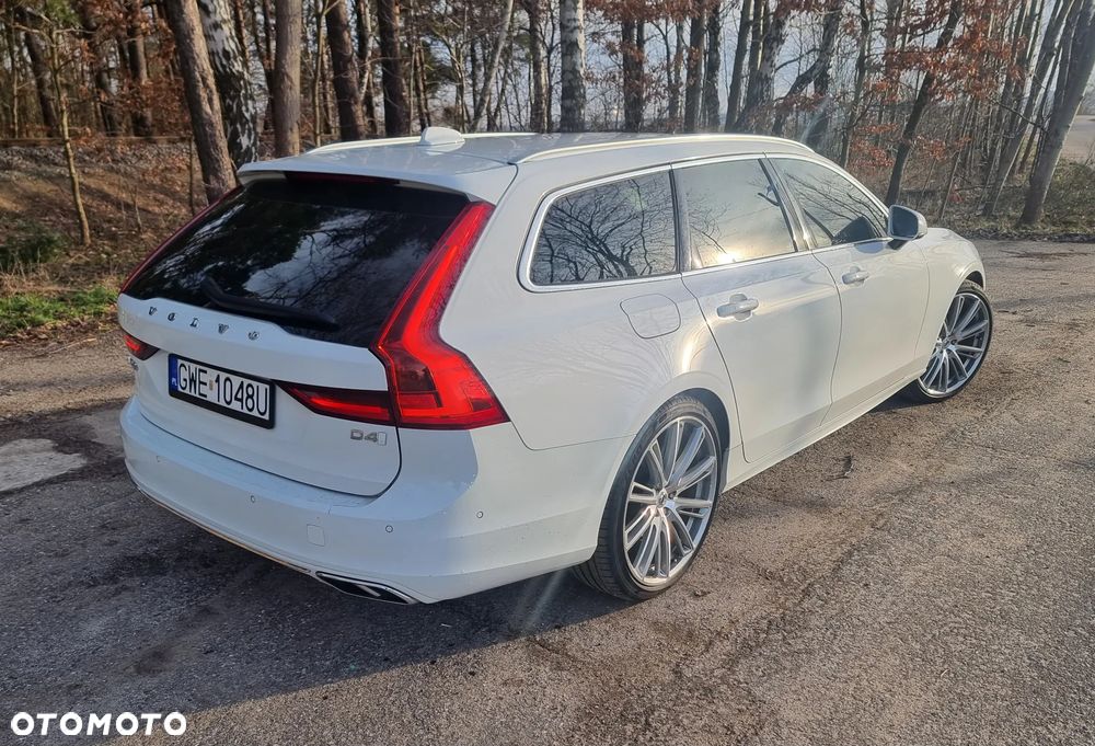 Volvo V90 D4 Momentum - 5