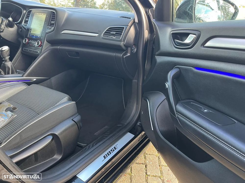 Renault Mégane Sport Tourer 1.5 Blue dCi Bose Edition - 17