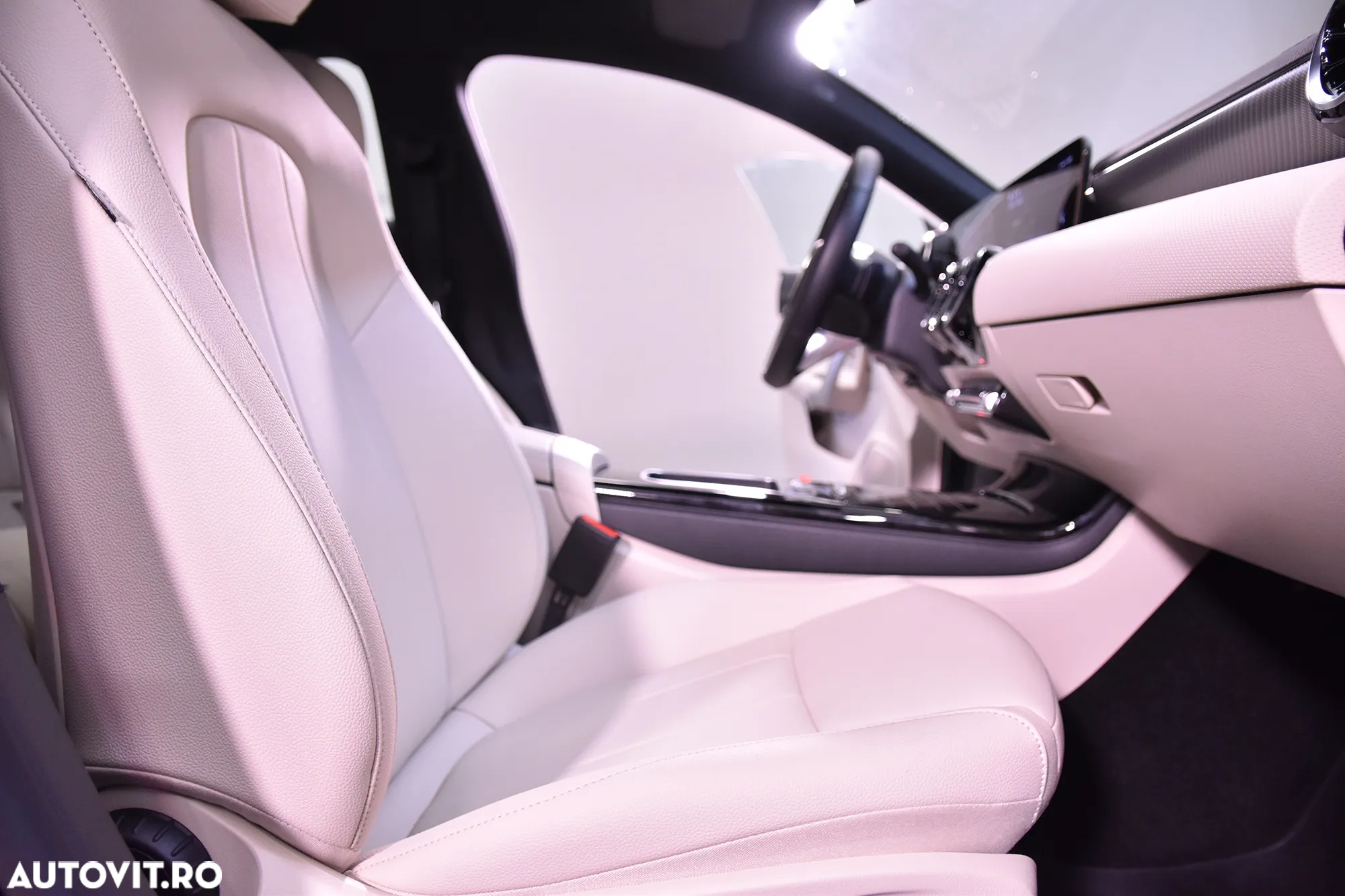 Mercedes-Benz CLA 180 7G-DCT Edition Progressive Line - 11