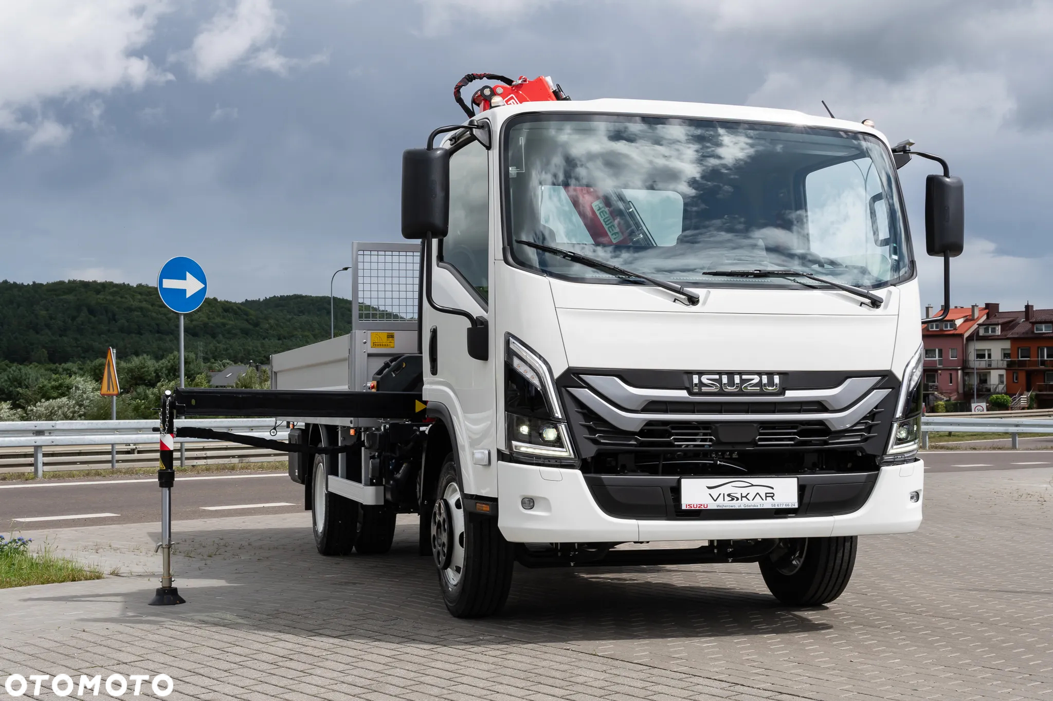 Isuzu M30 - 13